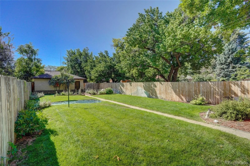 Building Photo - 4334 E Batavia Pl