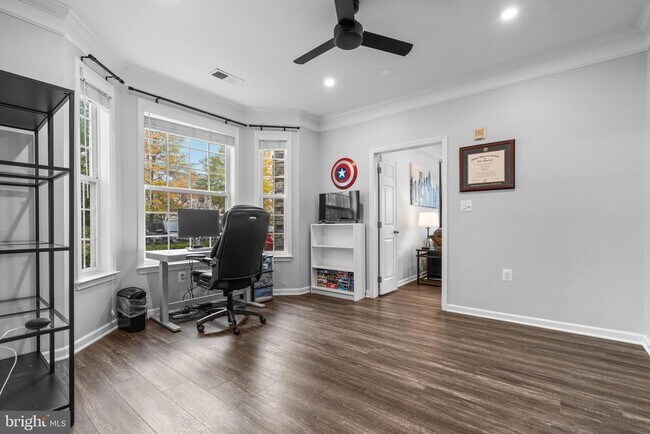 Building Photo - 501 Sunset View Terrace SE