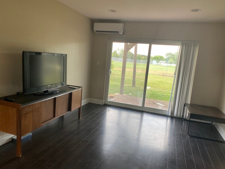 Building Photo - Parkview Apartments