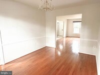 Building Photo - 208 Commons Dr NW