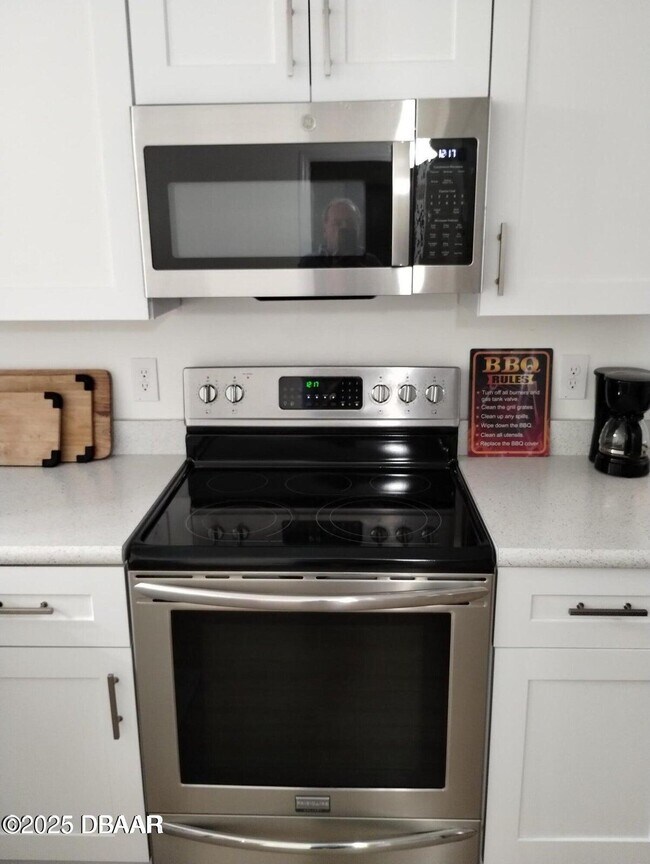 Building Photo - 962 Stonybrook Cir