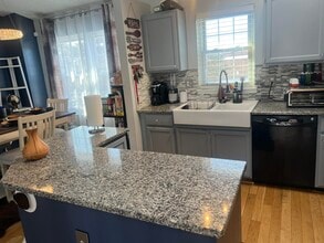 Building Photo - 1930 W Williams Cir