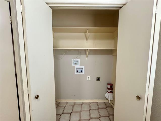 Building Photo - 419 Shady Brook Dr