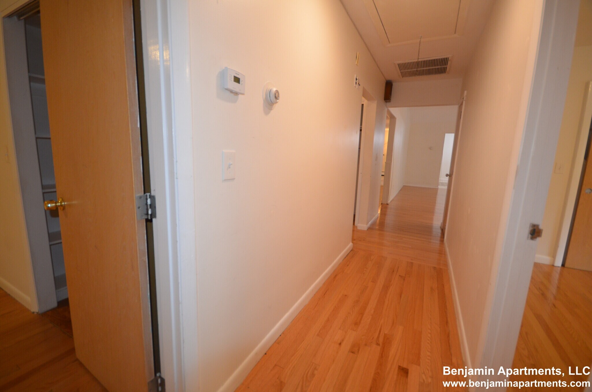 Building Photo - 20 Mossdale Rd