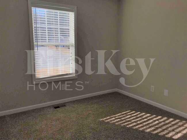 Building Photo - 101 Christine Ct