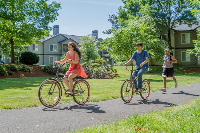 Free Electric Bike Rentals - Forest Hills