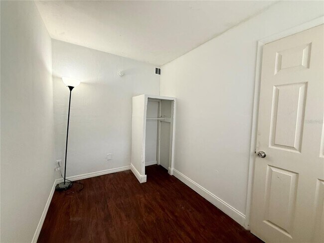 Building Photo - 510 SW 69th St