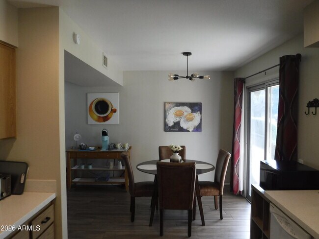 Building Photo - 11029 W Caron Dr