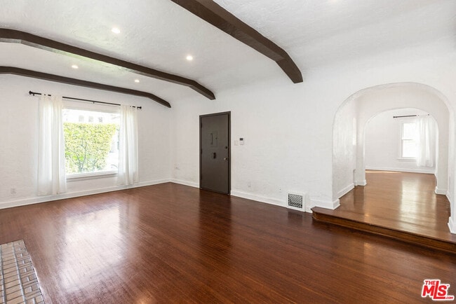 Building Photo - 6620 W 6th St