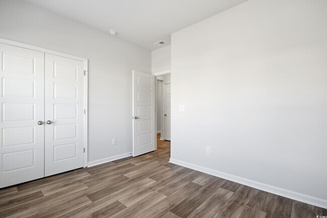 Building Photo - 1121 Tibetan St