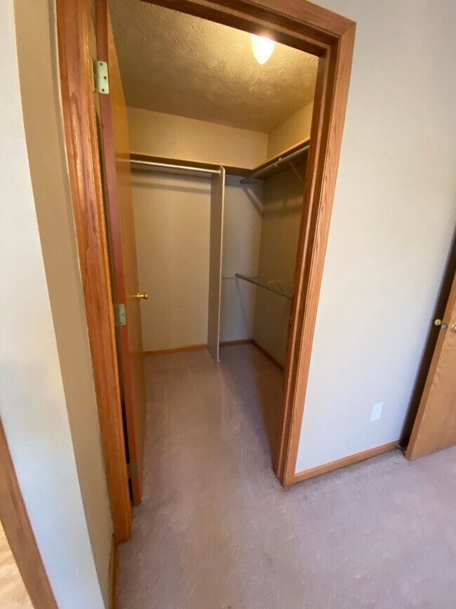 Master walk-in closet - 1608 Ohio St