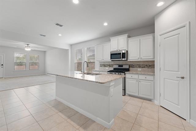 Building Photo - 1211 Larkspur Ln