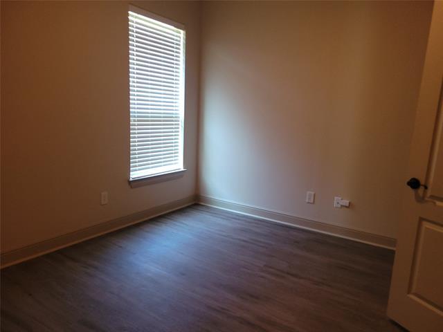 Building Photo - 5130 Southpoint Dr