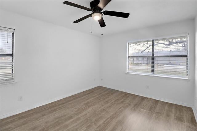 Building Photo - 324 Allenwood Dr