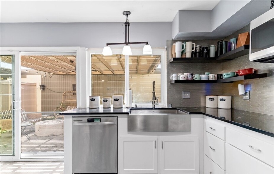 Building Photo - 4045 Via Encinas