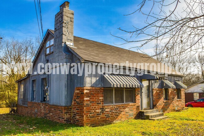 Building Photo - 28 N Broadview St