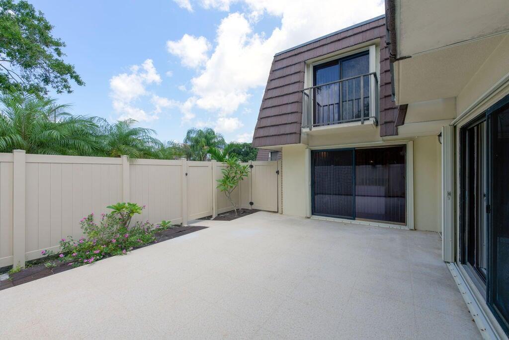 Building Photo - 7424 74th Way