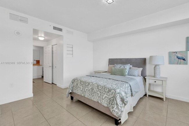 Building Photo - 140 S Dixie Hwy