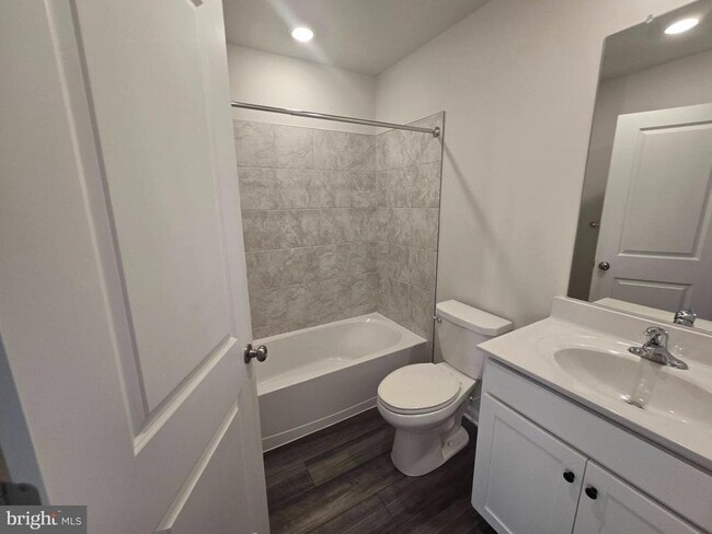 Building Photo - 1230 Red Clover Ln