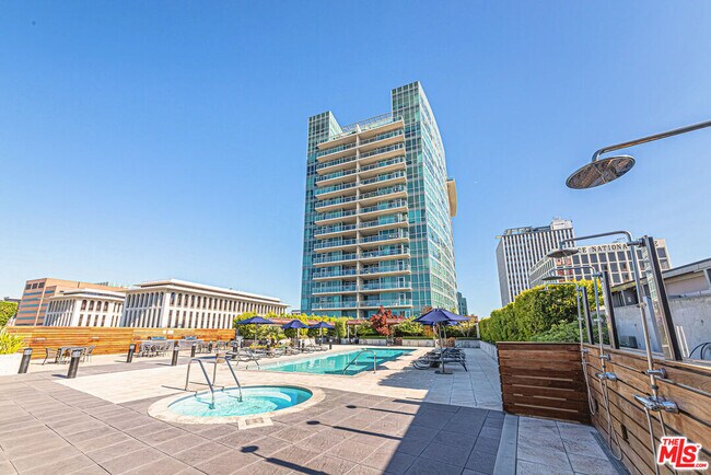 Building Photo - 3785 Wilshire Blvd