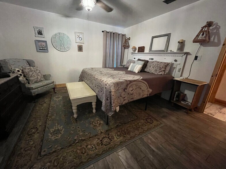 Building Photo - 12102 Carriage Ct SE