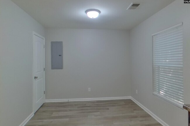 Building Photo - 155 Tybo Dr