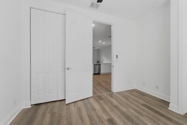 Building Photo - 104 Jesup Ln