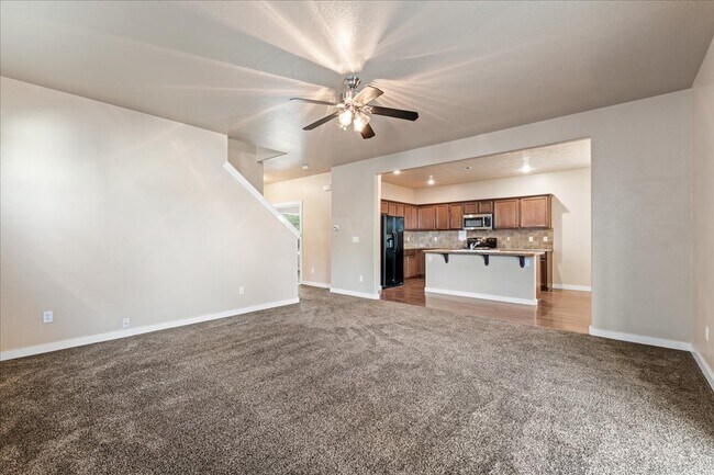 Building Photo - 115 W Lava Falls Dr