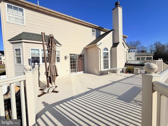 Building Photo - 15 Moonlight Ct