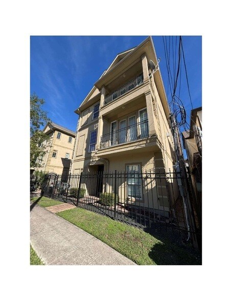 Building Photo - 1306 Birdsall St