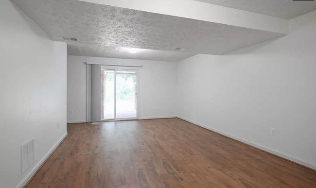 Building Photo - Stunning 3-bedroom, 2.5-bathroom home located in the desirable Abingdon, MD