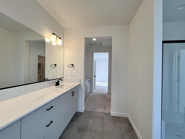 Building Photo - 4031 Dylan Rd