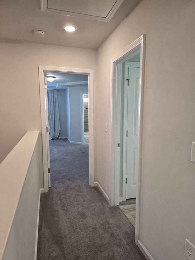 Building Photo - Modern 3-Bedroom Townhome in Copley Farms,...