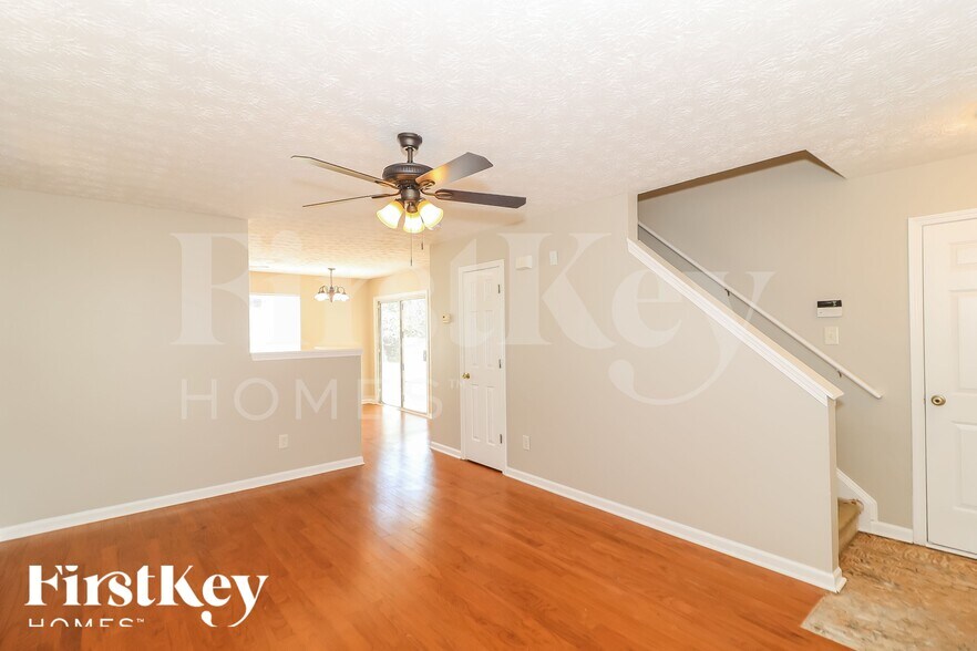 Building Photo - 5220 Sky Ridge Way