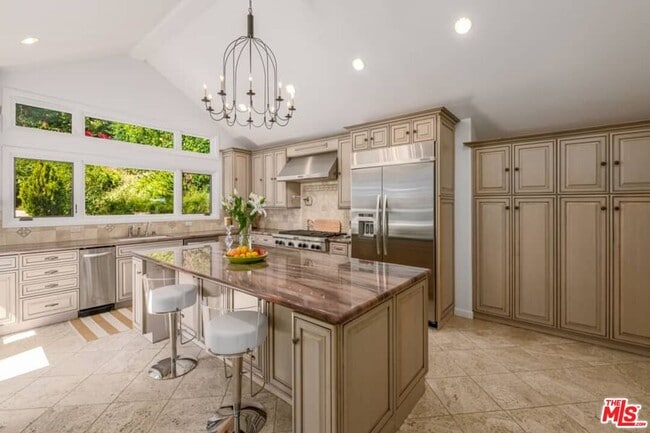 Building Photo - 9545 Dalegrove Dr