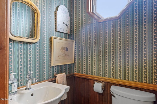 Building Photo - 69 Union Ave