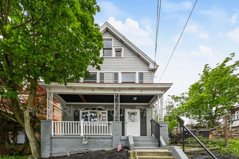 Primary Photo - 742 McLain St