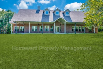 Building Photo - 226 Co Rd 2250