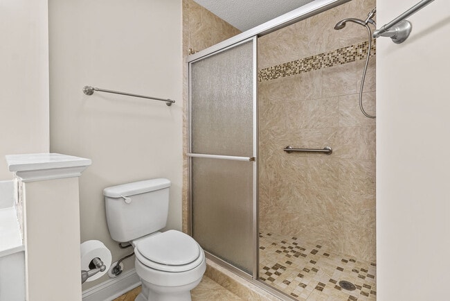 Building Photo - Woodmoor Condo