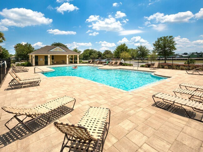 Building Photo - 3367 Roundabout Drive