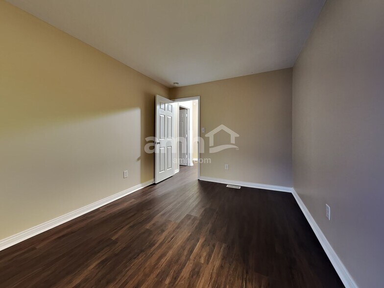 Building Photo - 17937 Cristin Way