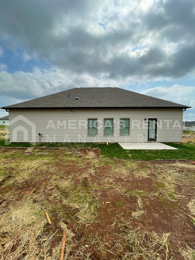 Building Photo - Home for Rent in Eastaboga, AL!!  Available to View!!!