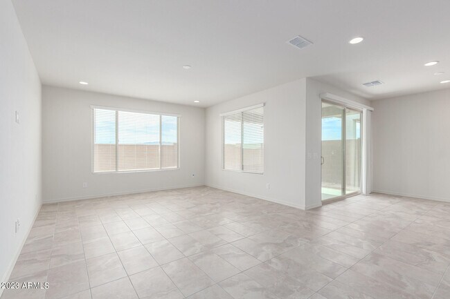 Building Photo - 8529 S 67th Dr