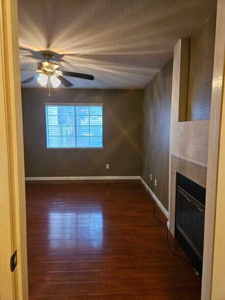 Building Photo - 11150 Trinity River Dr