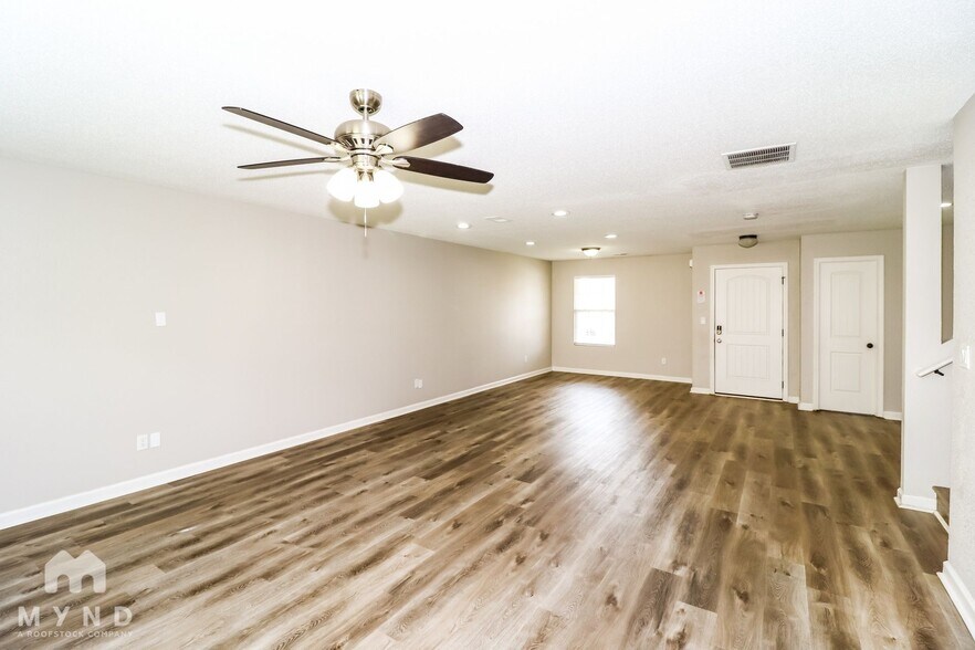 Building Photo - 1772 Englehart St