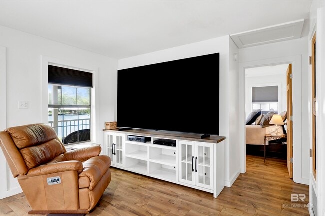 Building Photo - 15851 Keeney Dr