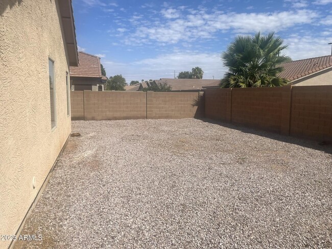 Building Photo - 3831 E Wyatt Way