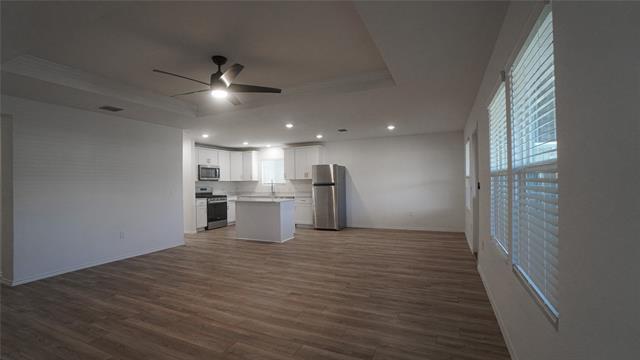 Building Photo - 1913 Javelina St