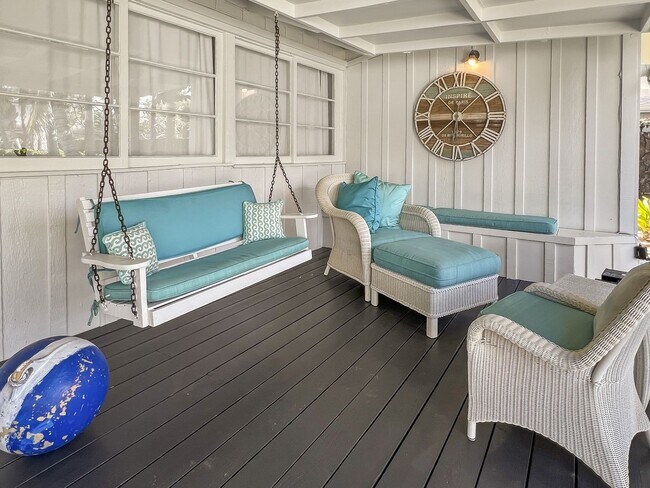 Building Photo - Peaceful Oceanfront Home Near Downtown Kai...