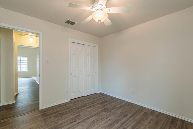 Building Photo - 13803 Laramie Hill